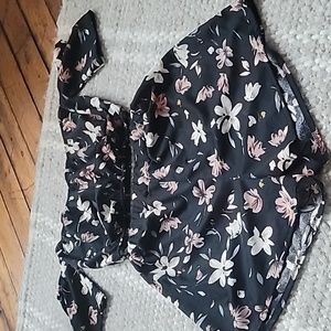 Womens size small outfit